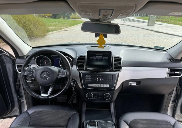 Mercedes-Benz GLE cena 141000 przebieg: 167000, rok produkcji 2015 z Opoczno małe 121